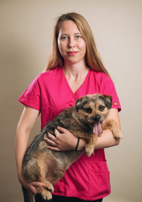 Laura Luknárová
